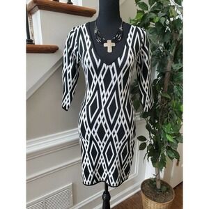 Stilettos Polyester V Neck Knee Length Dress